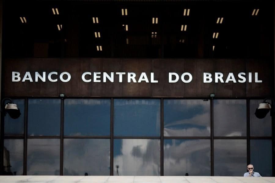 Fatos alternativos